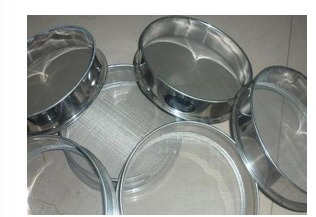 蚌埠石油不銹鋼過濾片在石油制品中的過濾性能解析
